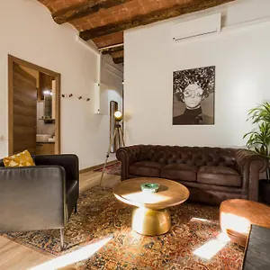  Apartment Magalhaes - Trad Flat In Poble Sec, Near Ramblas